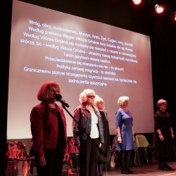 Teatr ze społecznością - O mnie/o tobie/o nas