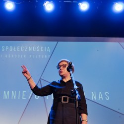 Teatr ze społecznością - O mnie/o tobie/o nas