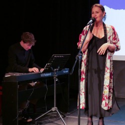 Tadeusz Boy-Żeleński "Ambaras" czytają: Ewa Wiśniewska i Małgorzata Sadowska      